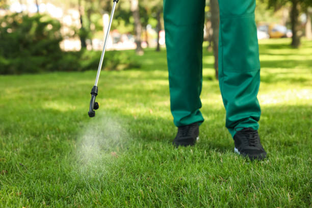 Best Commercial Pest Control Services  in Fayette, MO